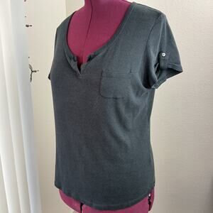 Amber Sun Black Short Sleeve T-shirt XL tee chest pocket roll tab split V-neck